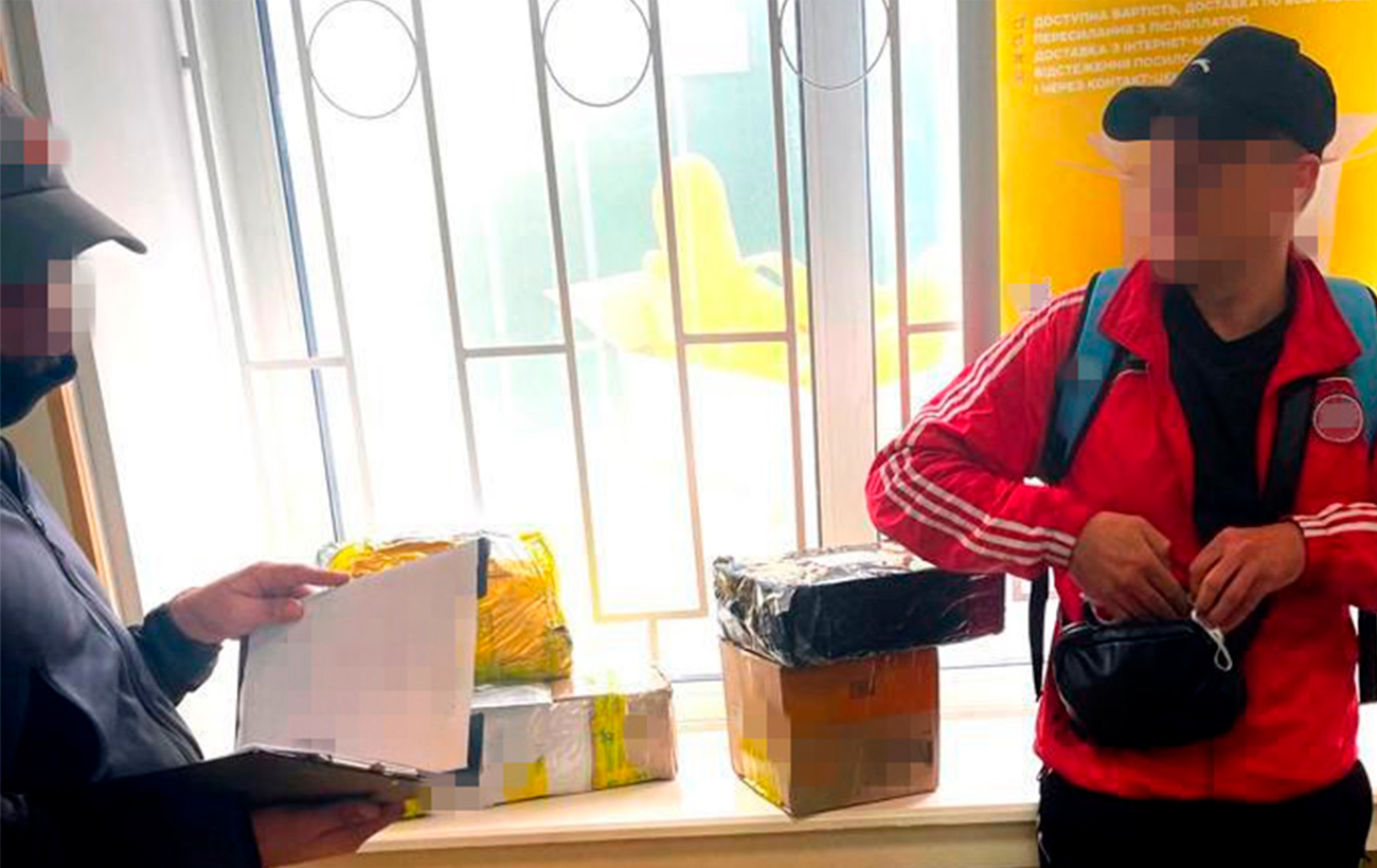 СБУ викрила нелегальне вивезення військової продукції з України